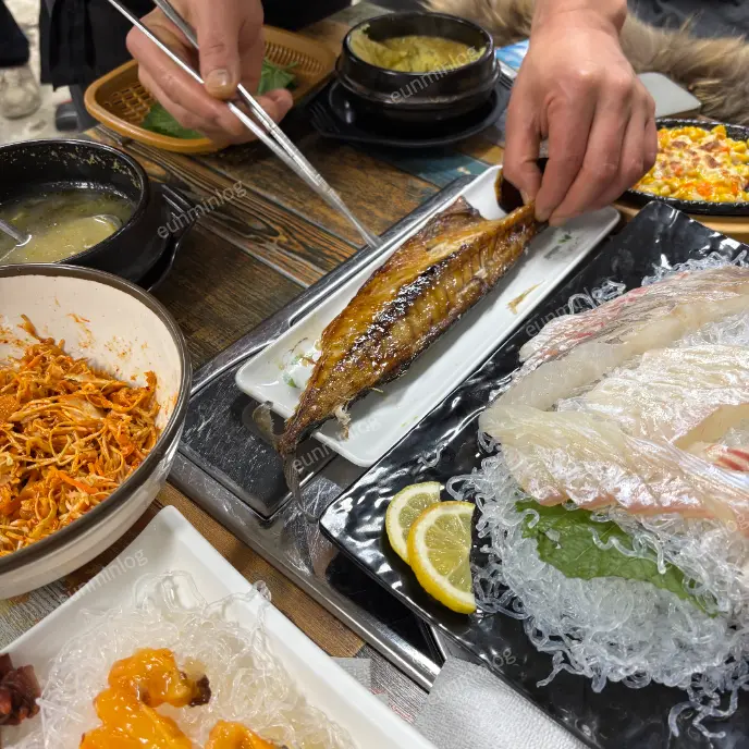 고등어 구이 뼈 발라주신 사장님