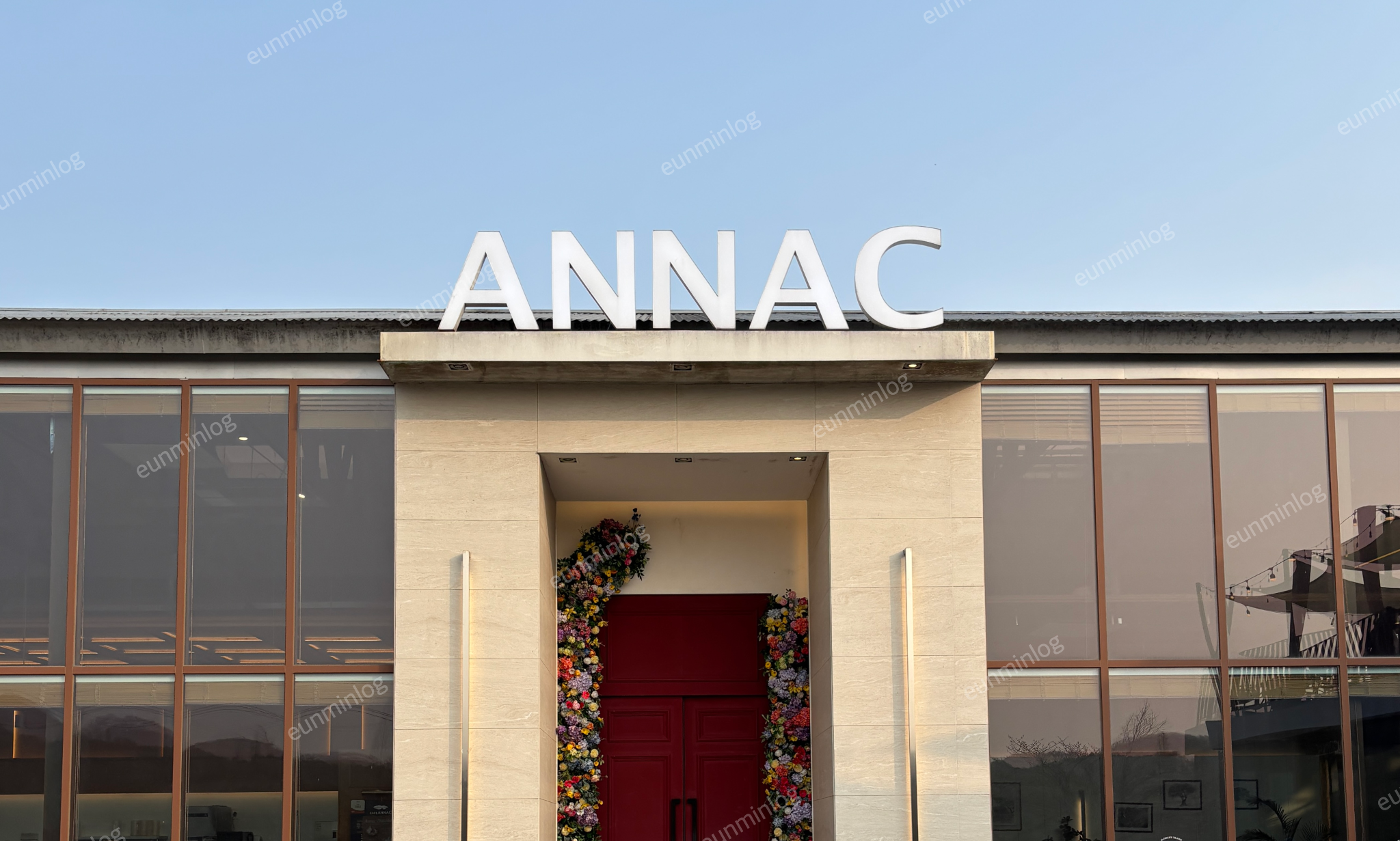 牙山 新井湖 安乐咖啡馆 缩略图