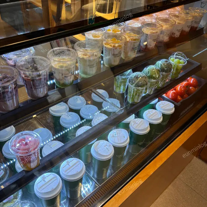 盘桥 Cafe Handmade 海伊佩克斯店 生果汁陈列