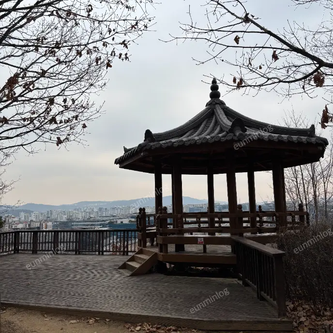 판교 데이트 봇들공원 팔각정