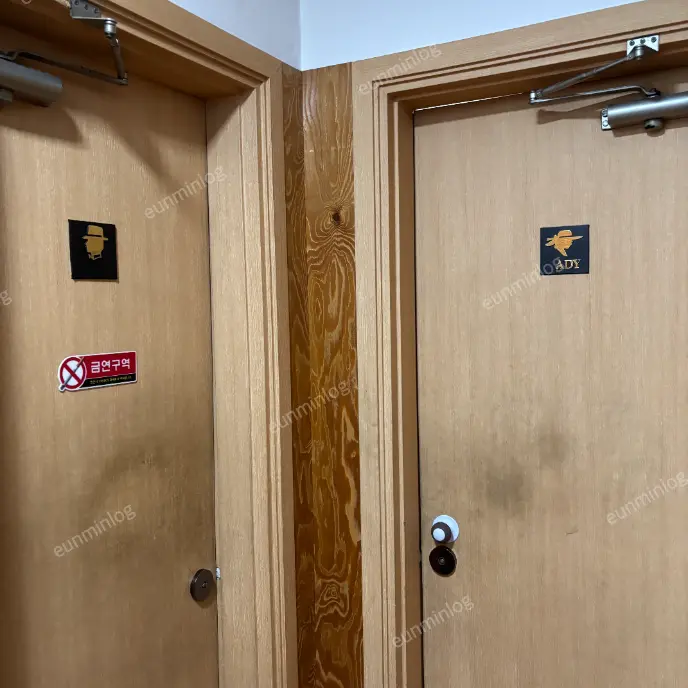 沙堂站 初和饭 卫生间 - 店内男女分区卫生间