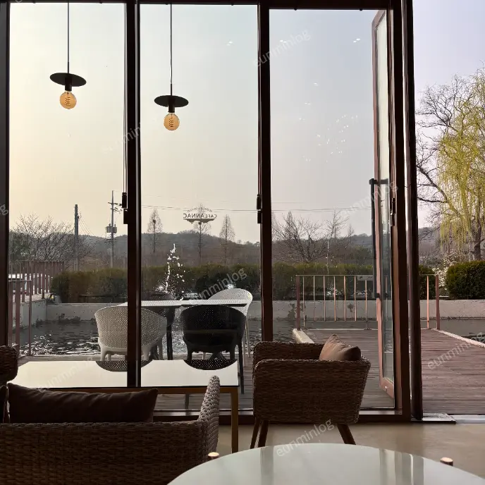 牙山 新井湖 安乐咖啡馆 装饰性喷泉（景观喷泉）景观