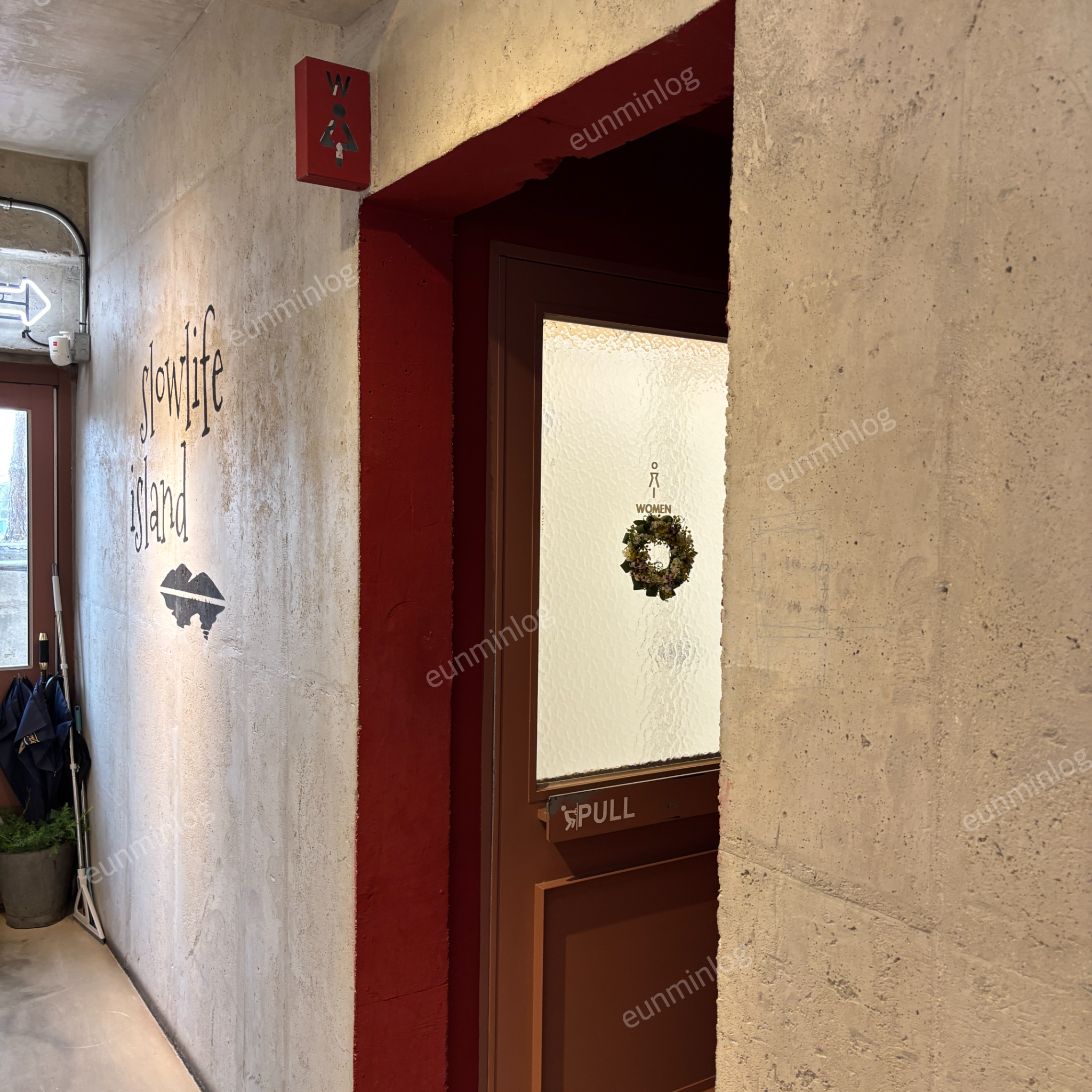 牙山 新井湖 安乐咖啡馆 女士洗手间