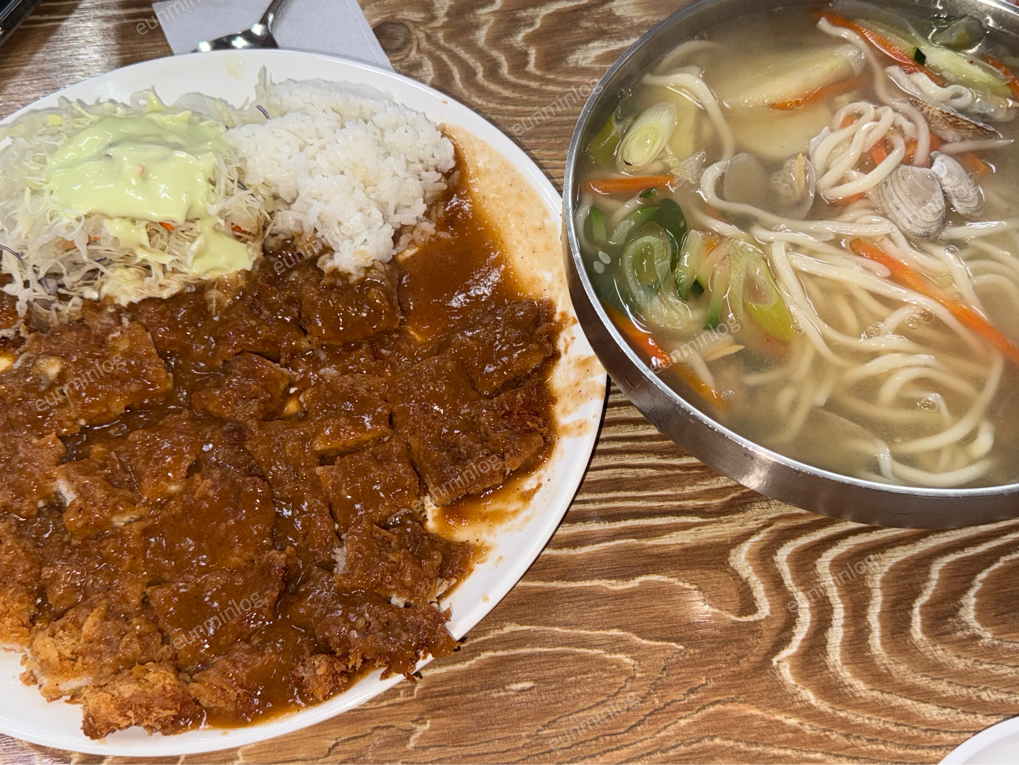 天安巴士客运站美食店 张刀切面 缩略图