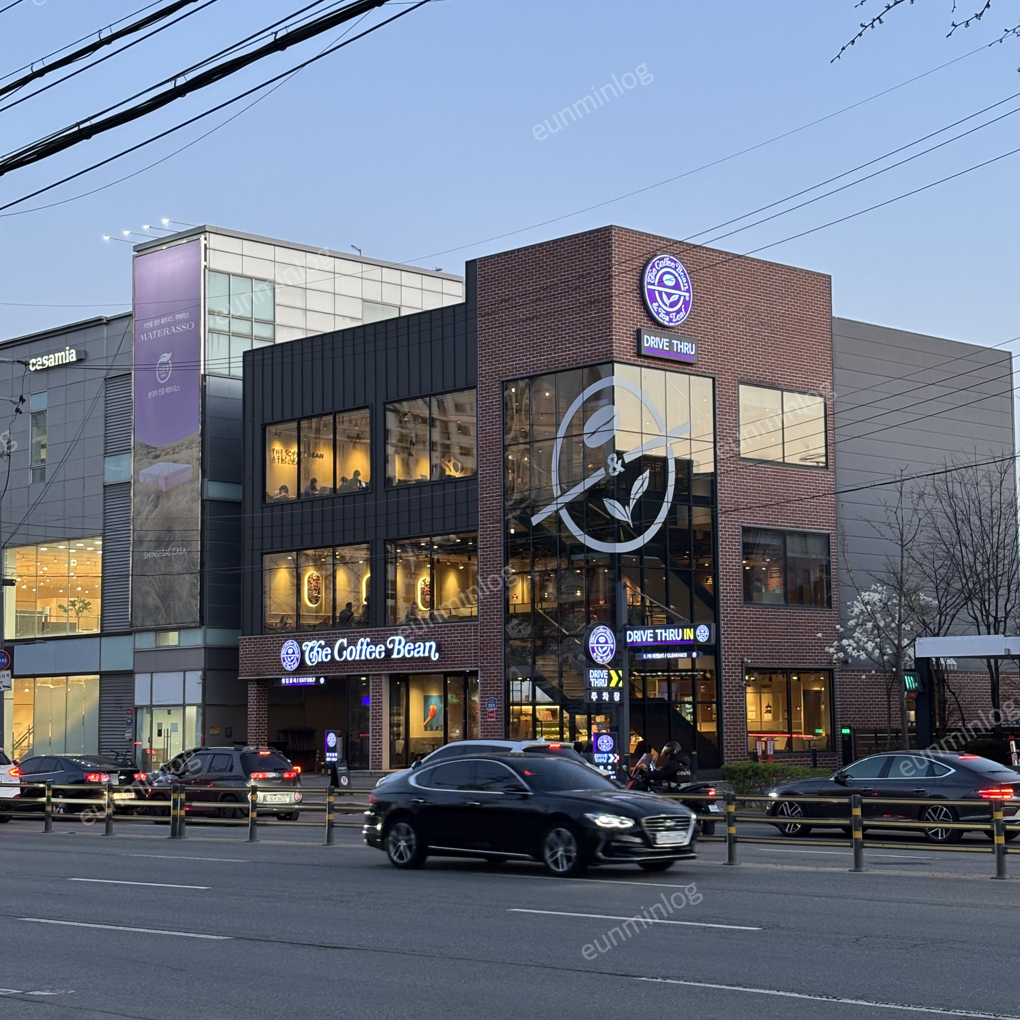 Coffee Bean 水原松竹DT店外觀