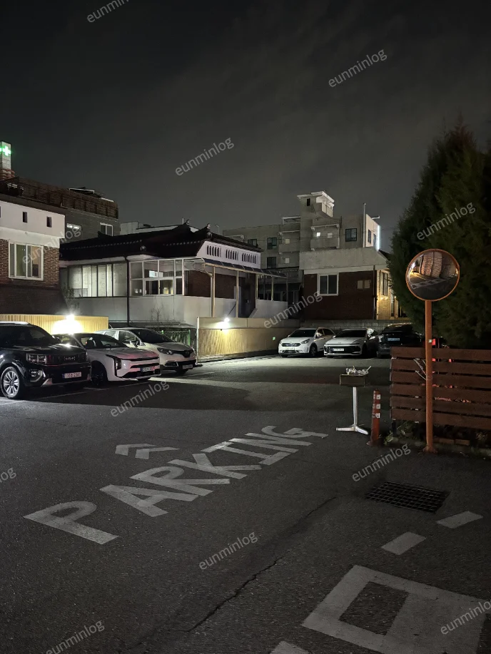 커피빈 수원송죽DT점 주차장