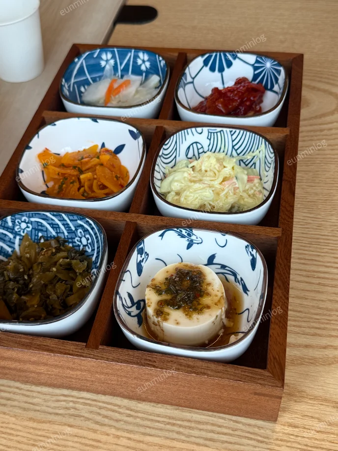 경주 황리단길 월계관 밑반찬 6종