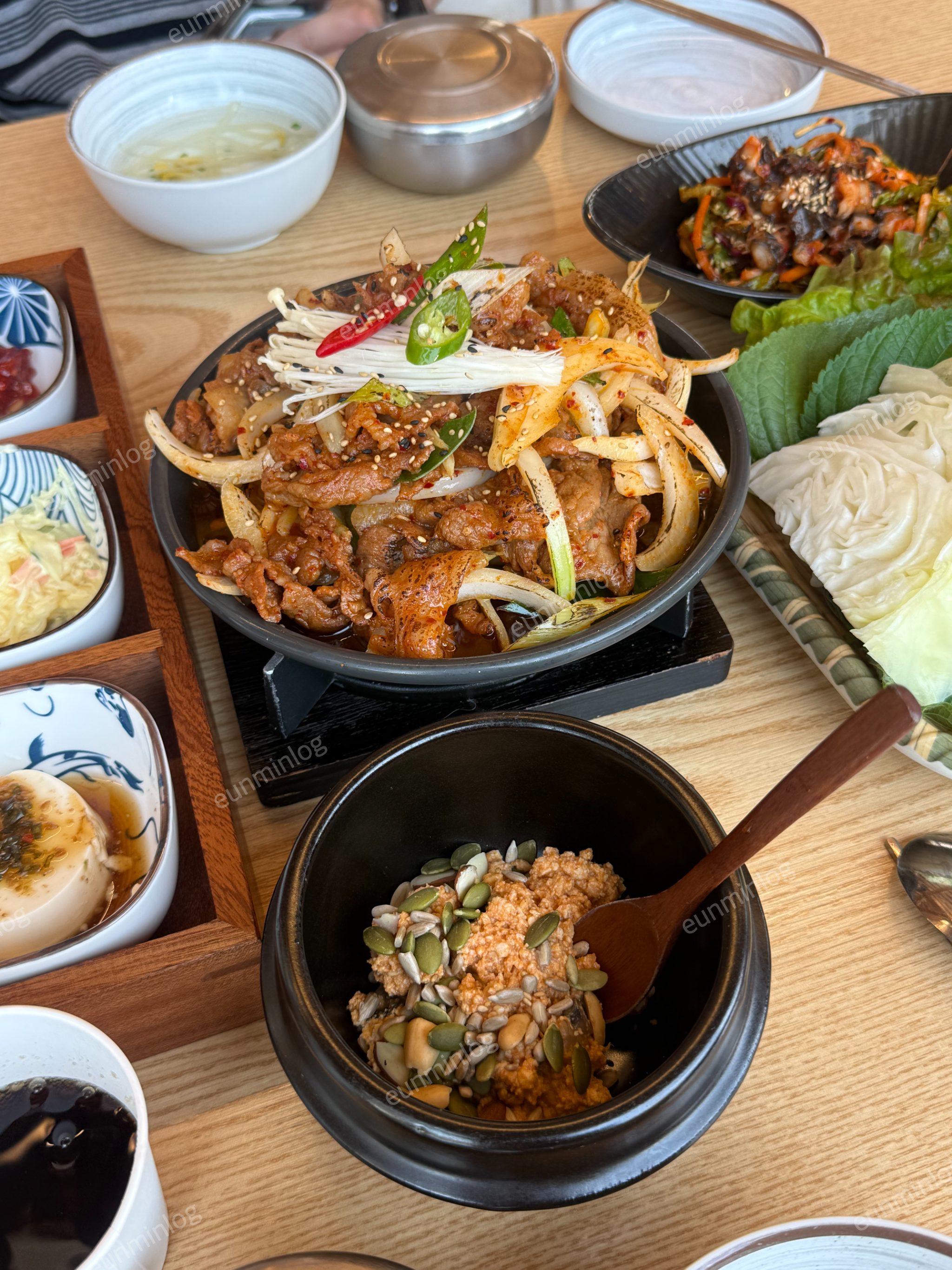 경주 황리단길 월계관 제육볶음 한상
