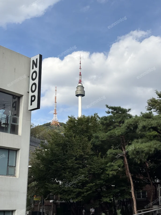 해방촌에서 바라본 남산 타워