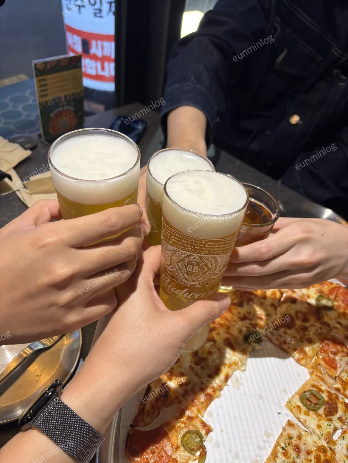 레코드피자 버드와이저 생맥주