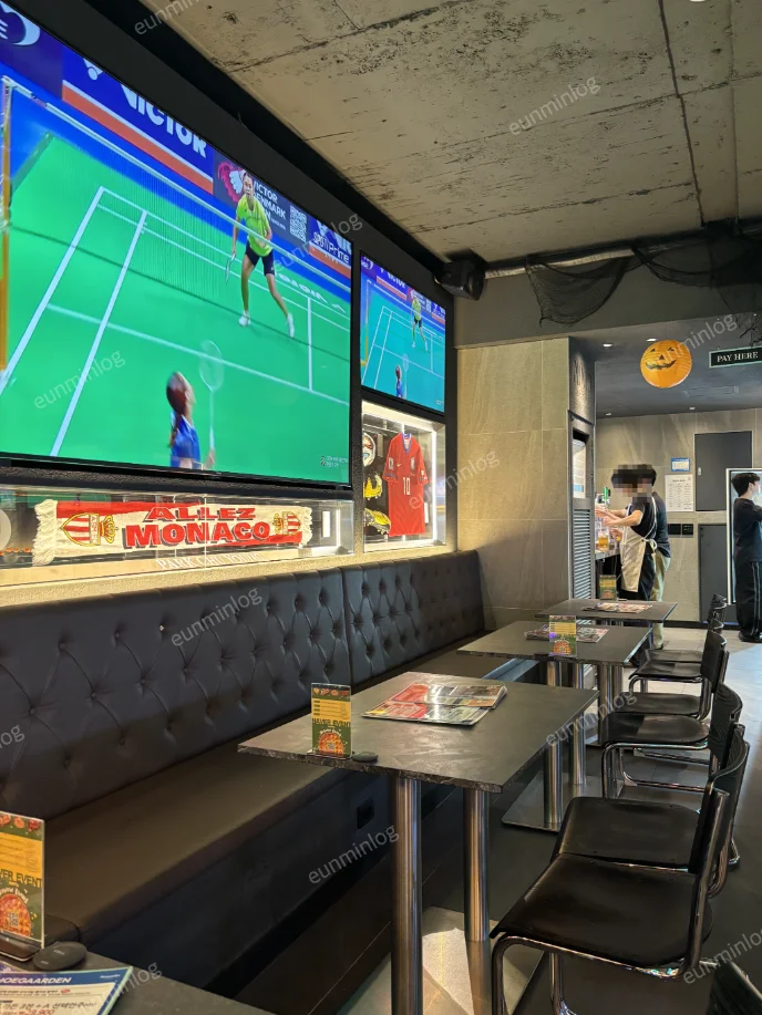 매장 내부 스포츠 중계 TV
