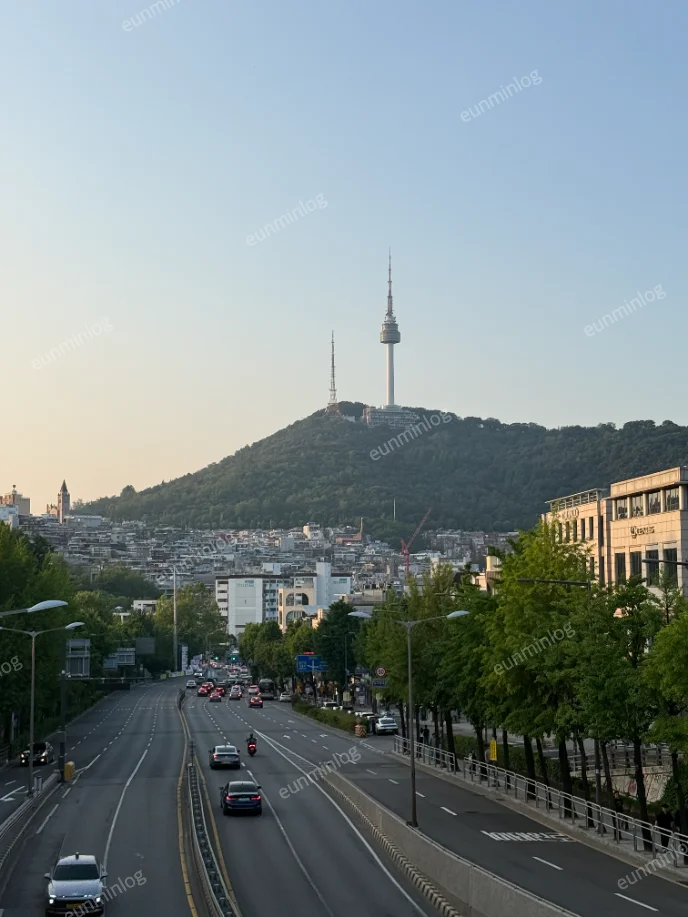 이태원 클라쓰 촬영지인 녹사평 육교에서 바라본 남산타워