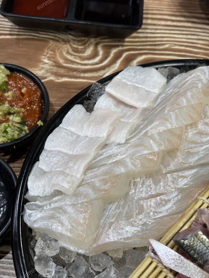 우리동네수산시장 도톰하게 썰린 광어 지느러미 8점