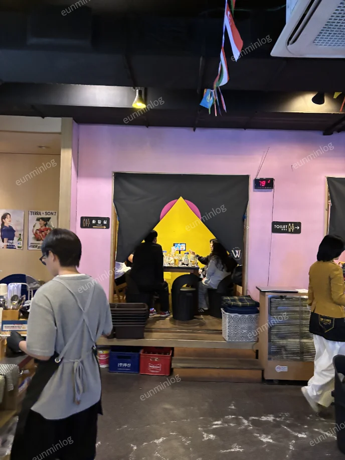 강남 456포차 커튼 룸 입구