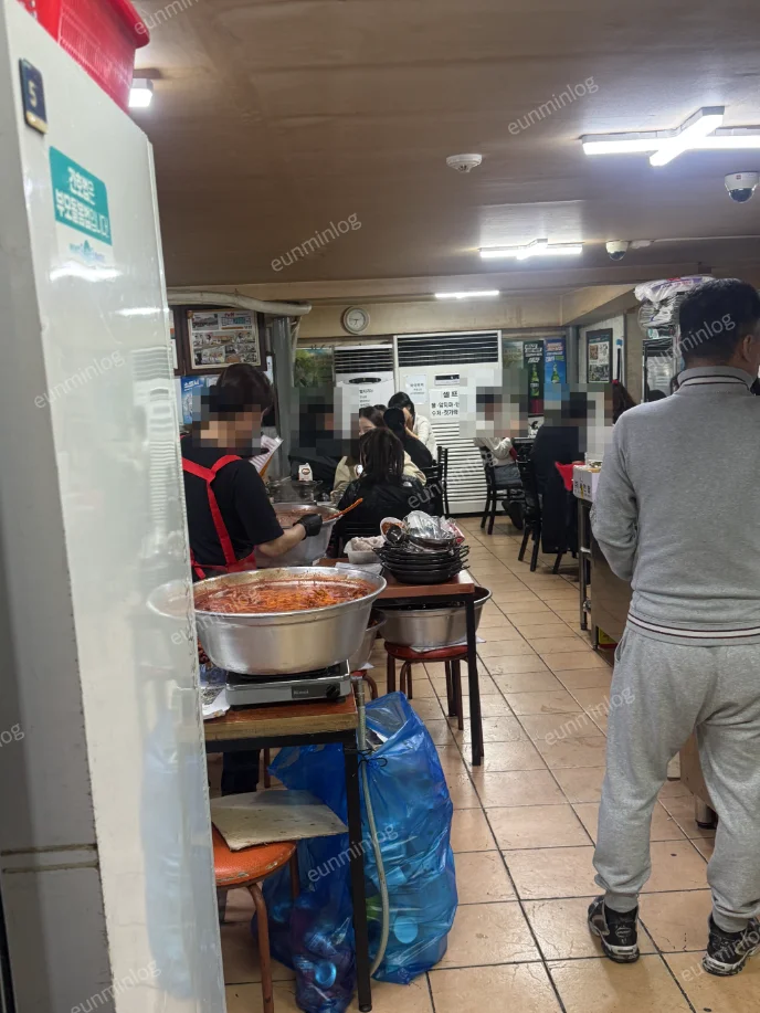 우정 내부