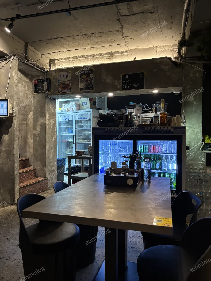 수산 사당본점 1층과 지하 매장 분위기 사진 2